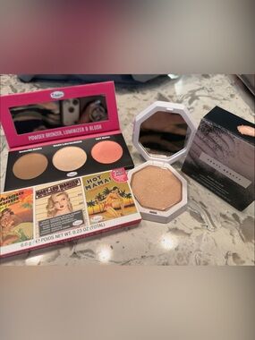 Fenty Beauty Demi Glow highlighter & bronzer luminizer blush set